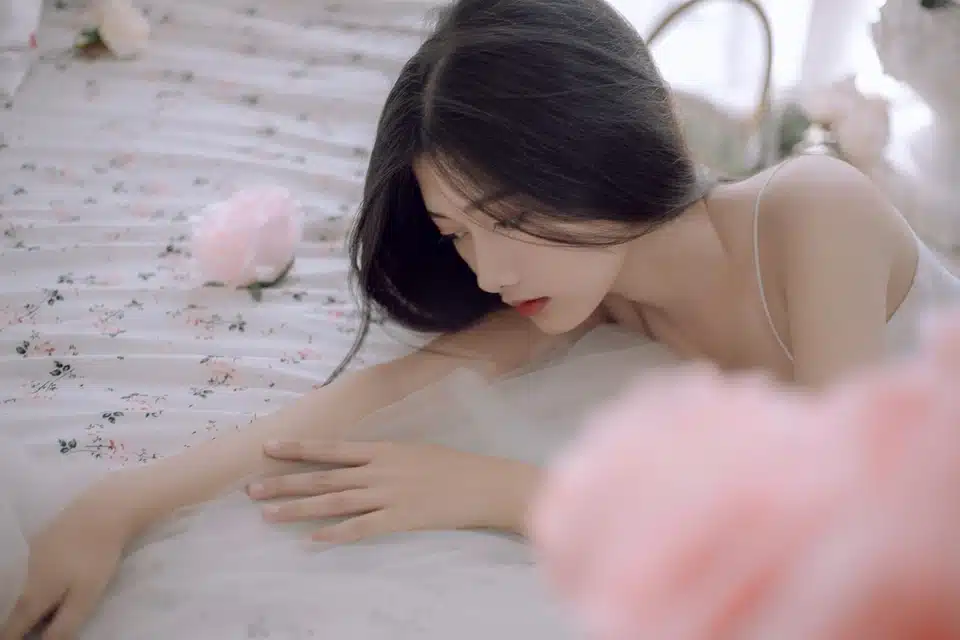 Dùng sextoy cho bạn gái lên đỉnh - phimsex